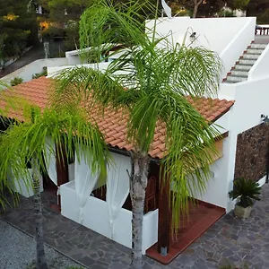 https://villa-crimi.sicilyhotelsitaly.net